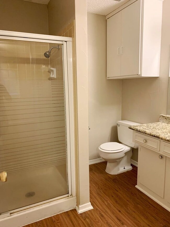Building Photo - South Tyler! Lovely 3 Bedroom, 2 Bath Home...