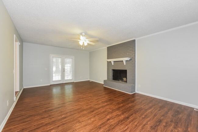 Building Photo - 1805 Woodvalley Ct