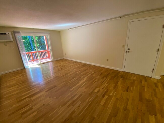 Building Photo - 29 Capron Rd