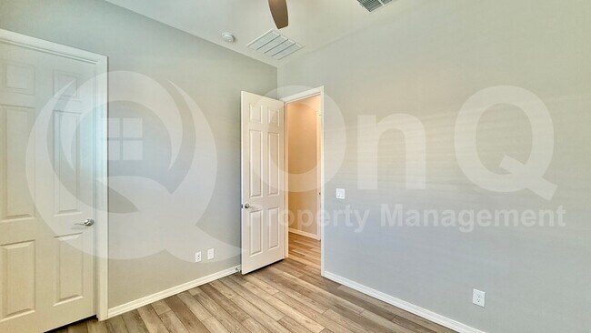 Building Photo - 3951 E Pinto Dr