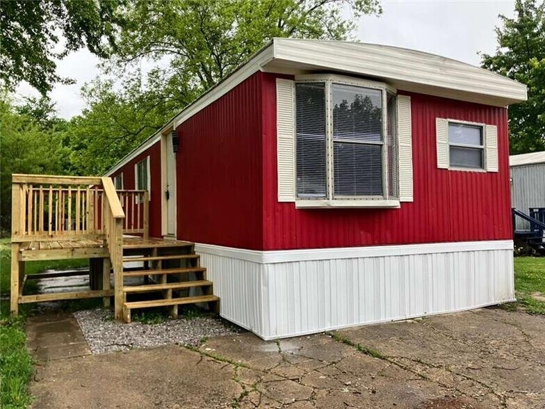 Building Photo - 58 Deerwood Park