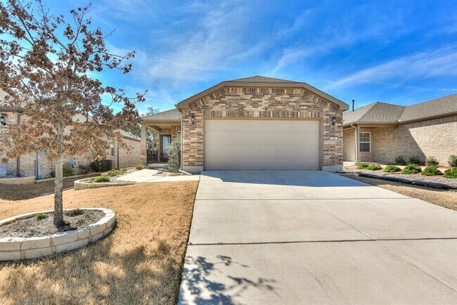 Building Photo - 220 Comal Ln