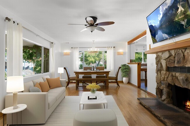 Primary Photo - 228 N Pueblo Ave