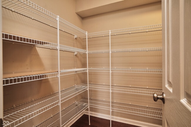 Building Photo - 11813 Traymoore Dr