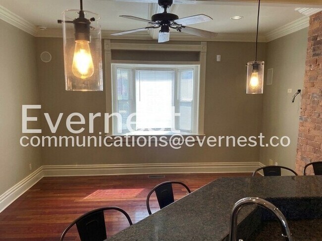 Building Photo - 112 Hanford St