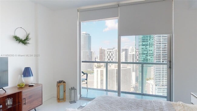 Building Photo - 500 Brickell Ave