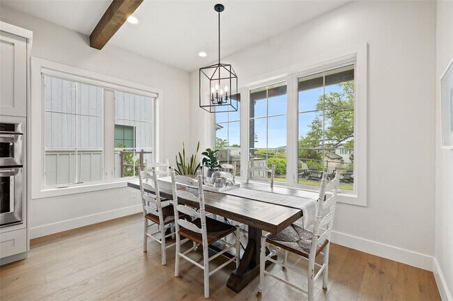 Building Photo - 19601 Flying J Blvd