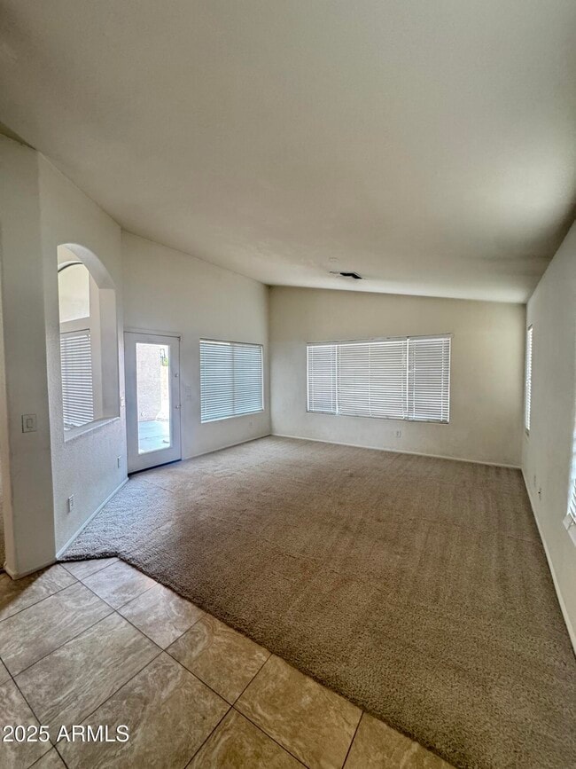 Building Photo - 4810 W Ardmore Rd
