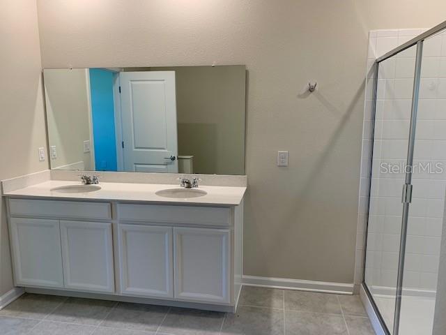 Building Photo - 16441 Champlain St