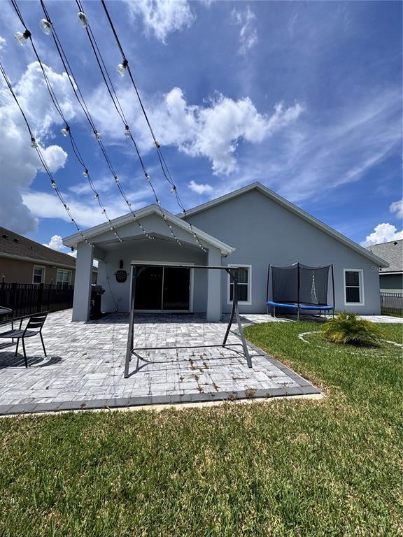 Building Photo - 2823 Maguire Dr