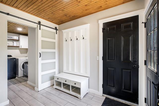 Building Photo - 4014 Kerr Cir