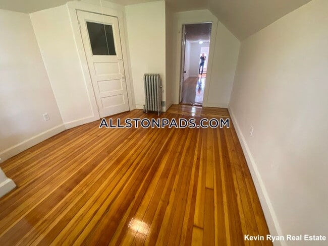 Building Photo - 5 Boulevard Terrace