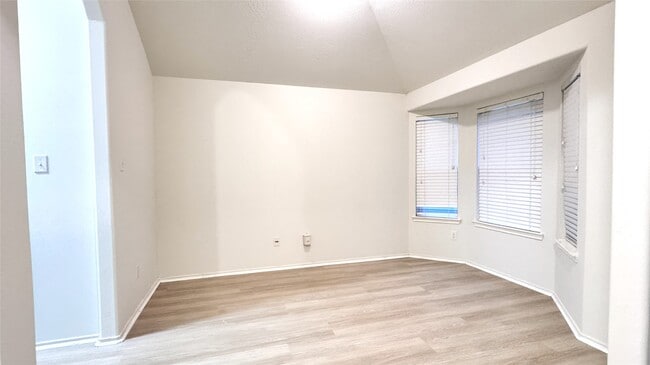 Building Photo - 6818 Hampden Point Ct