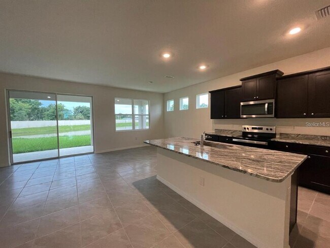 Building Photo - 3616 Mossy Limb Ct