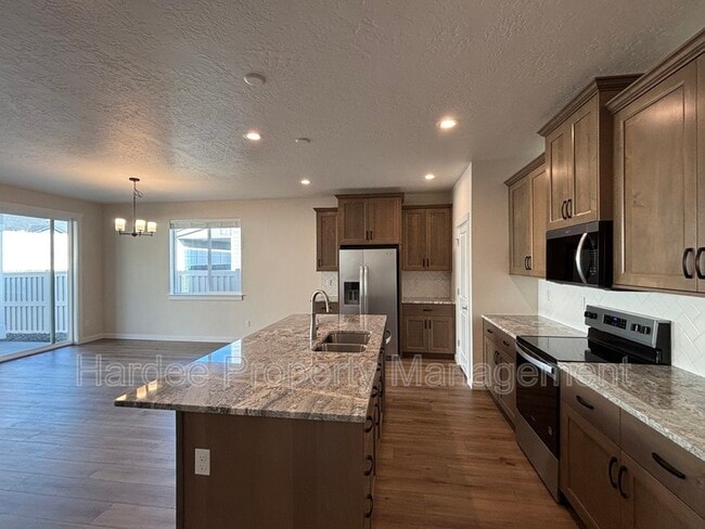 Building Photo - 1878 W Blue Lightning St