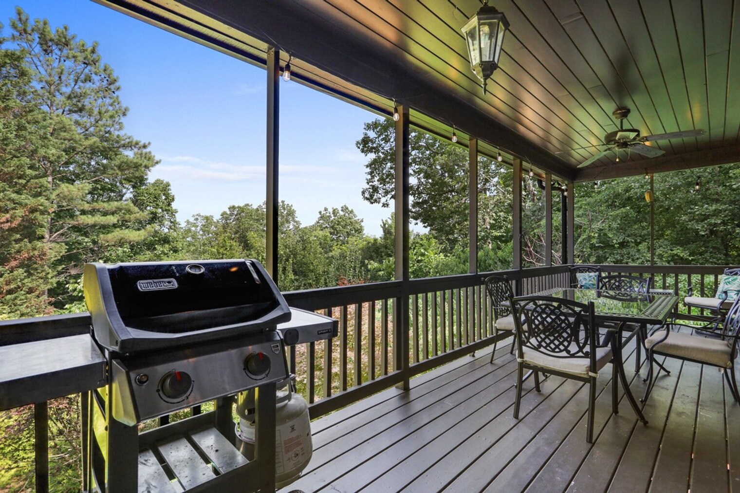Building Photo - 443 Fox Run Dr