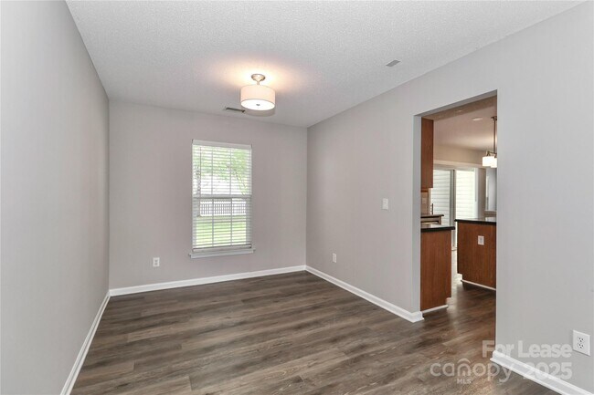 Building Photo - 109 Pleasant Grove Ln