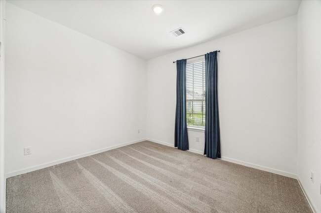 Building Photo - 17853 McClary Cardinal Dr