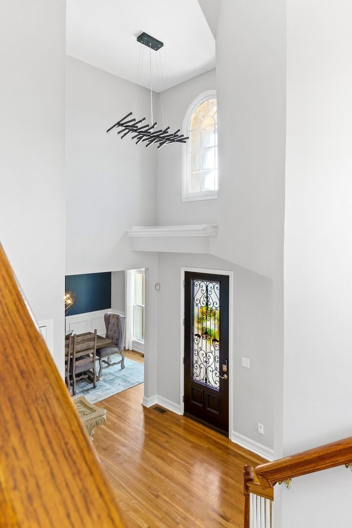 Building Photo - 132 Interlochen Dr