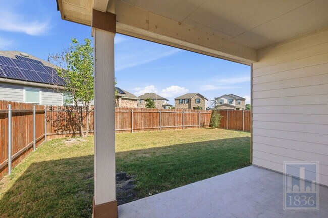 Building Photo - 408 Lynwood Gold Wy