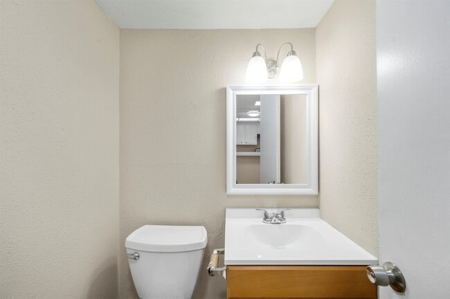 Building Photo - 7236 Crownwest St