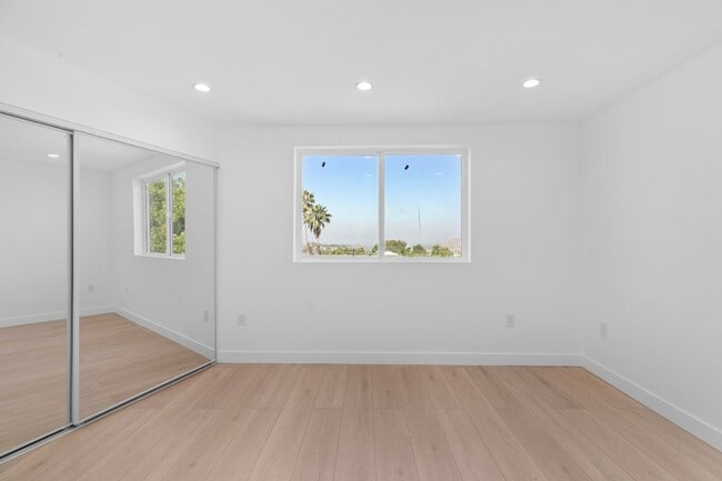 Building Photo - 10941 Christine Way