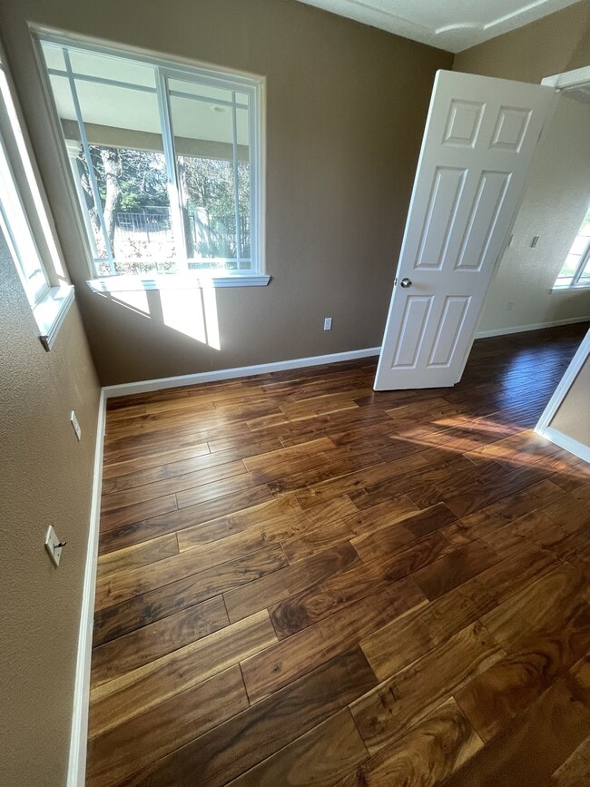 Building Photo - 8302 Bailey Rd