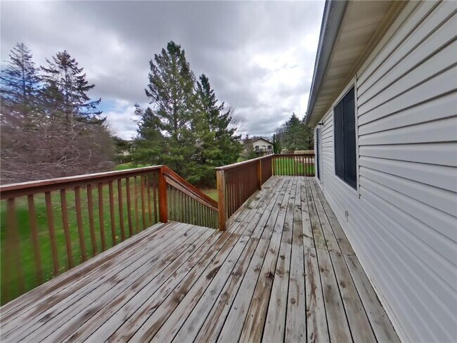Building Photo - 4350 Thornhill Ln