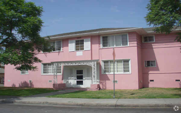 Building Photo - 4221 Santo Tomas Drive Apartments