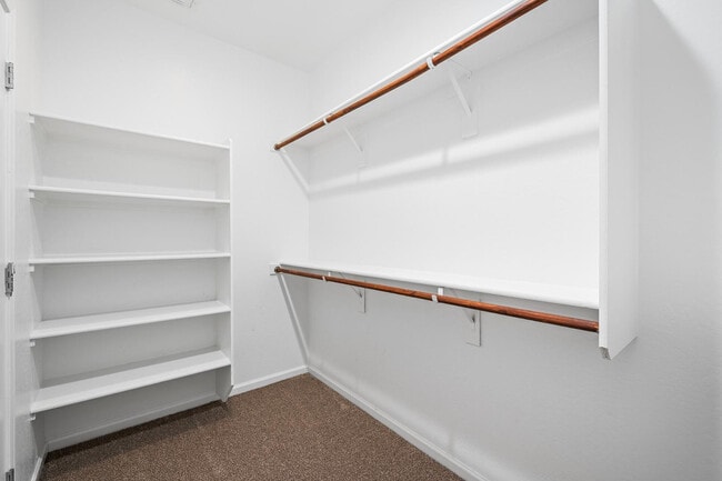 Building Photo - 12406 W Northview Ave