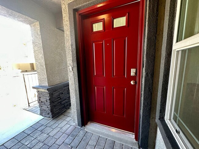 Building Photo - Cadence Modern 2-Story Townhome with Smart Features & Community Amenities