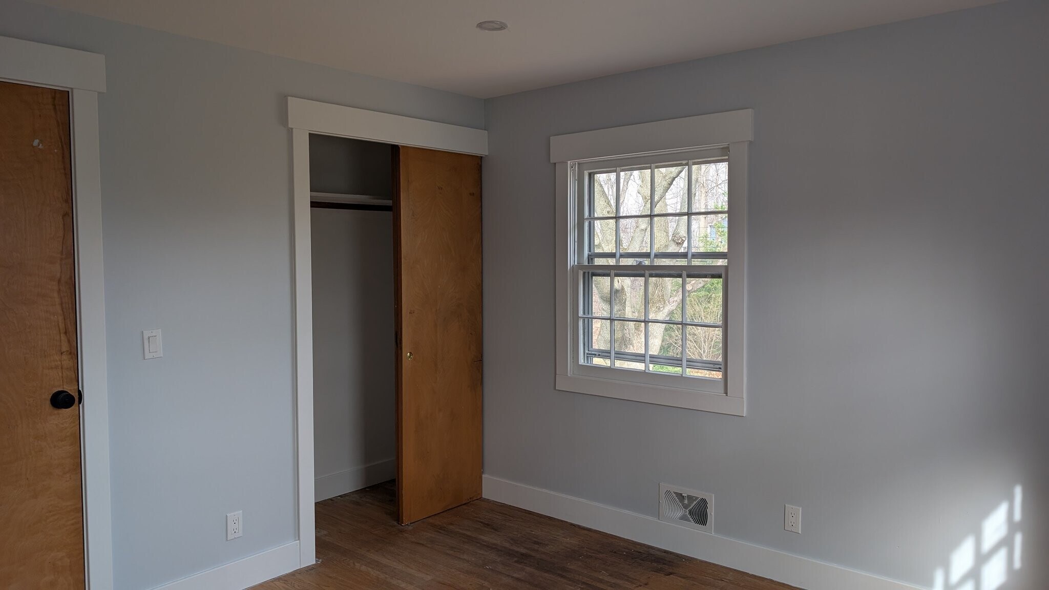 Building Photo - 25 Red Bud Rd