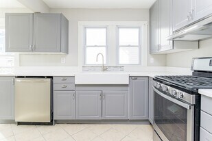 Building Photo - 17213 Clifton Blvd