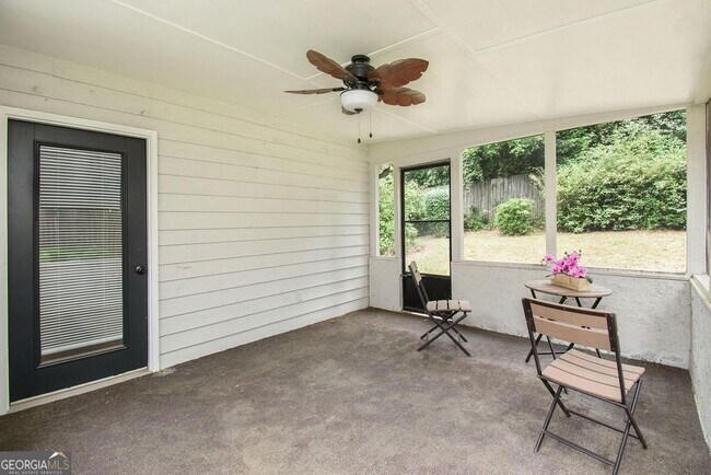 Building Photo - 140 Crabtree Dr