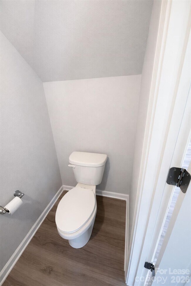 Building Photo - 1408 Nia Rd