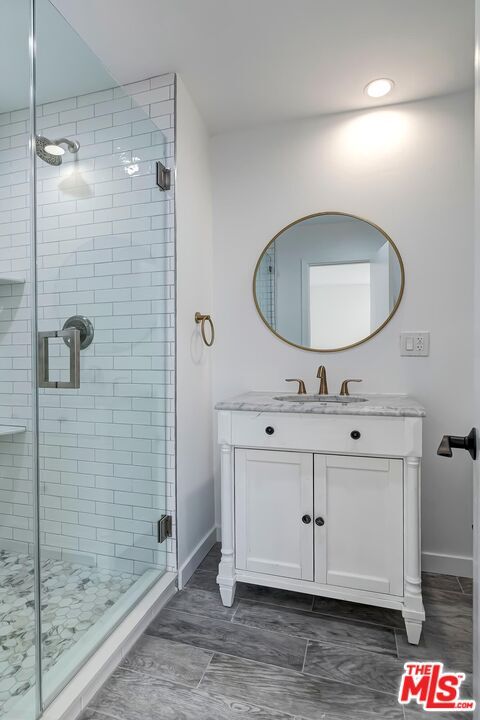 Building Photo - 612 Elm Dr