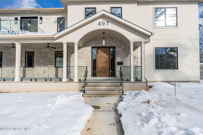 Building Photo - 497 Norwood Ave