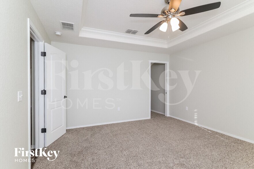 Building Photo - 850 Terranova Rd