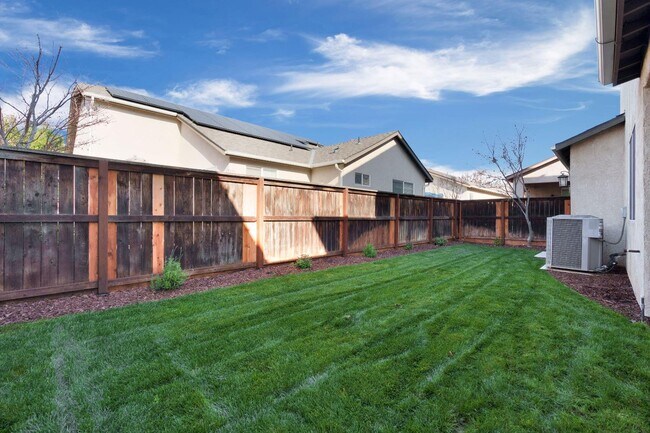 Building Photo - 5629 N Citrus Ln