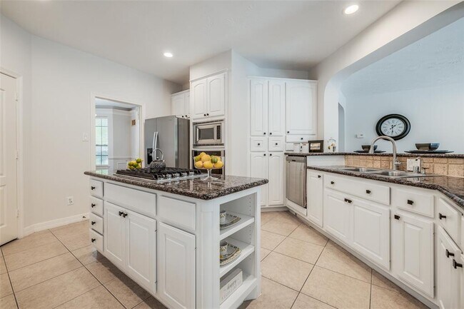 Building Photo - 5706 Cielio Bay Ct