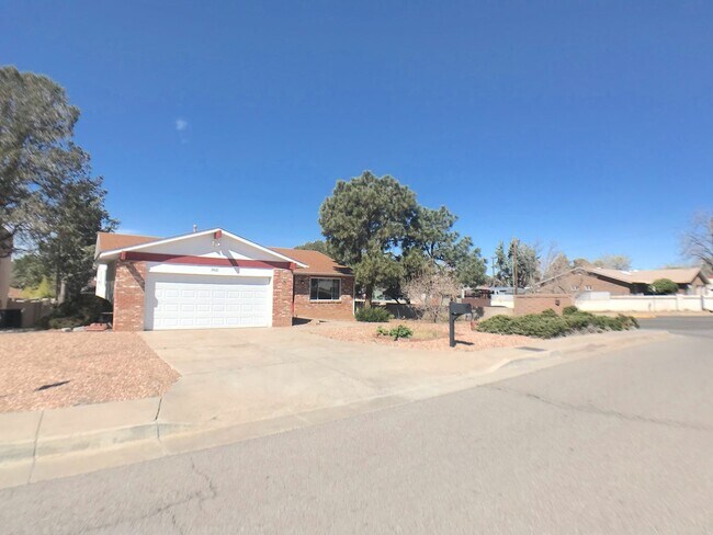 Building Photo - Spacious 4-Bedroom Home in the Desirable Candlelight Park Neighborhood – NE Heights!