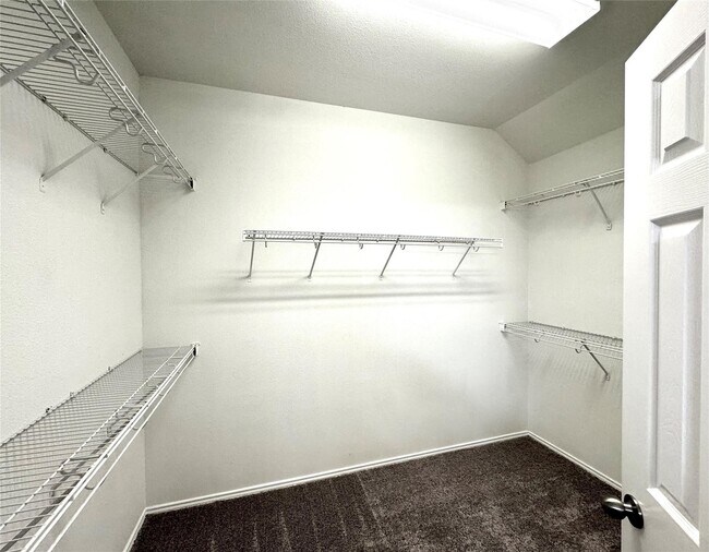 Building Photo - 3535 Cactus Creek Dr