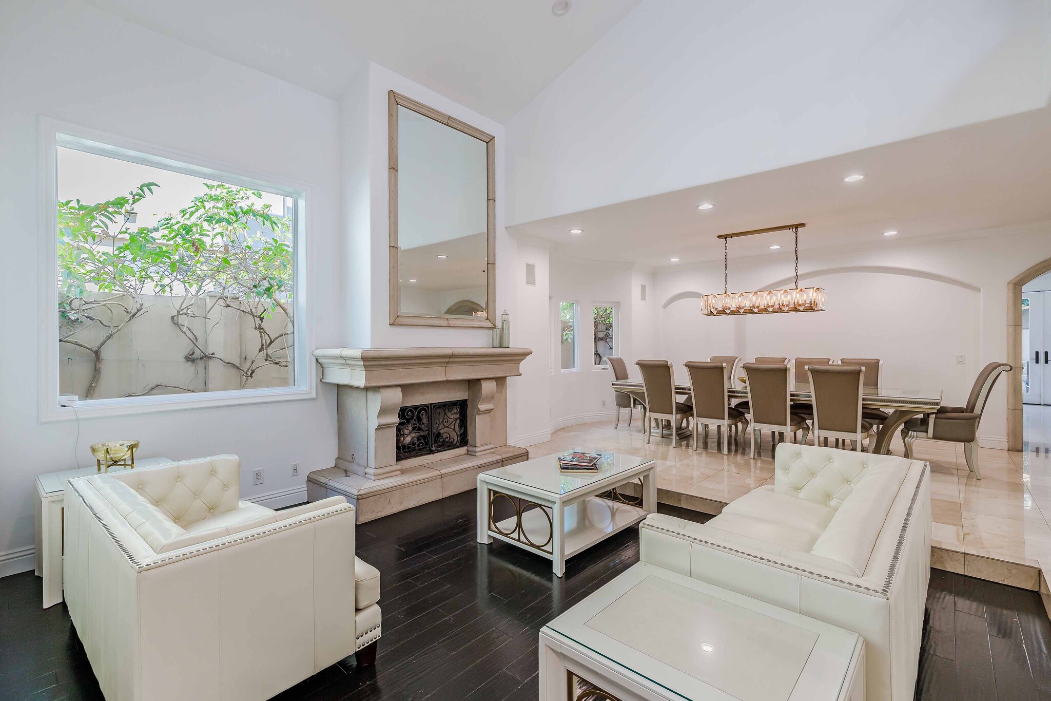 Building Photo - 1554 Mathews Ave