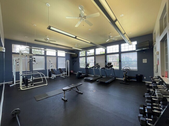 Building Photo - An Inviting Lifestyle!