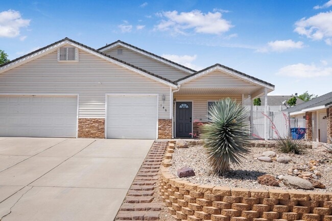 Building Photo - 146 S 1930 W