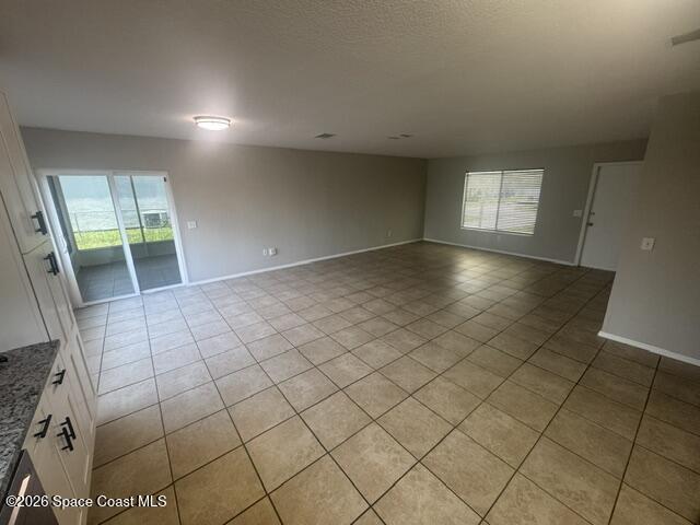 Building Photo - 425 Tewksbury Ln NE