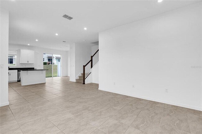 Building Photo - 1100 Lakeshore Breeze Pl