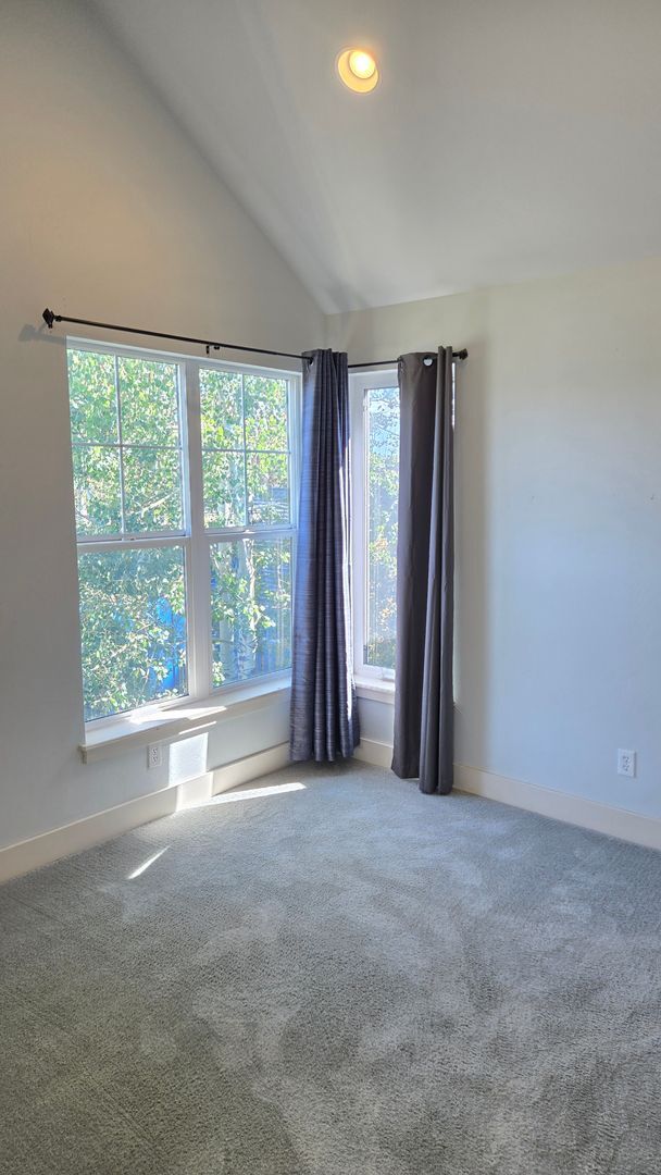 Building Photo - 4251COV