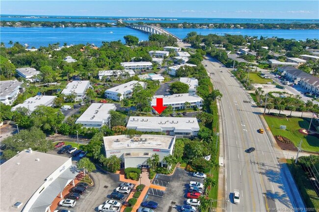 Building Photo - 2929 SE Ocean Blvd