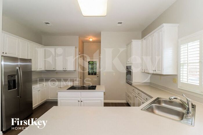 Building Photo - 1816 Candle Ridge Cove